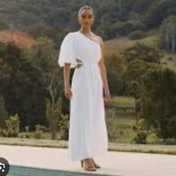 DISSH  The Bennet 100% linen one shoulder - Picture 2 of 9